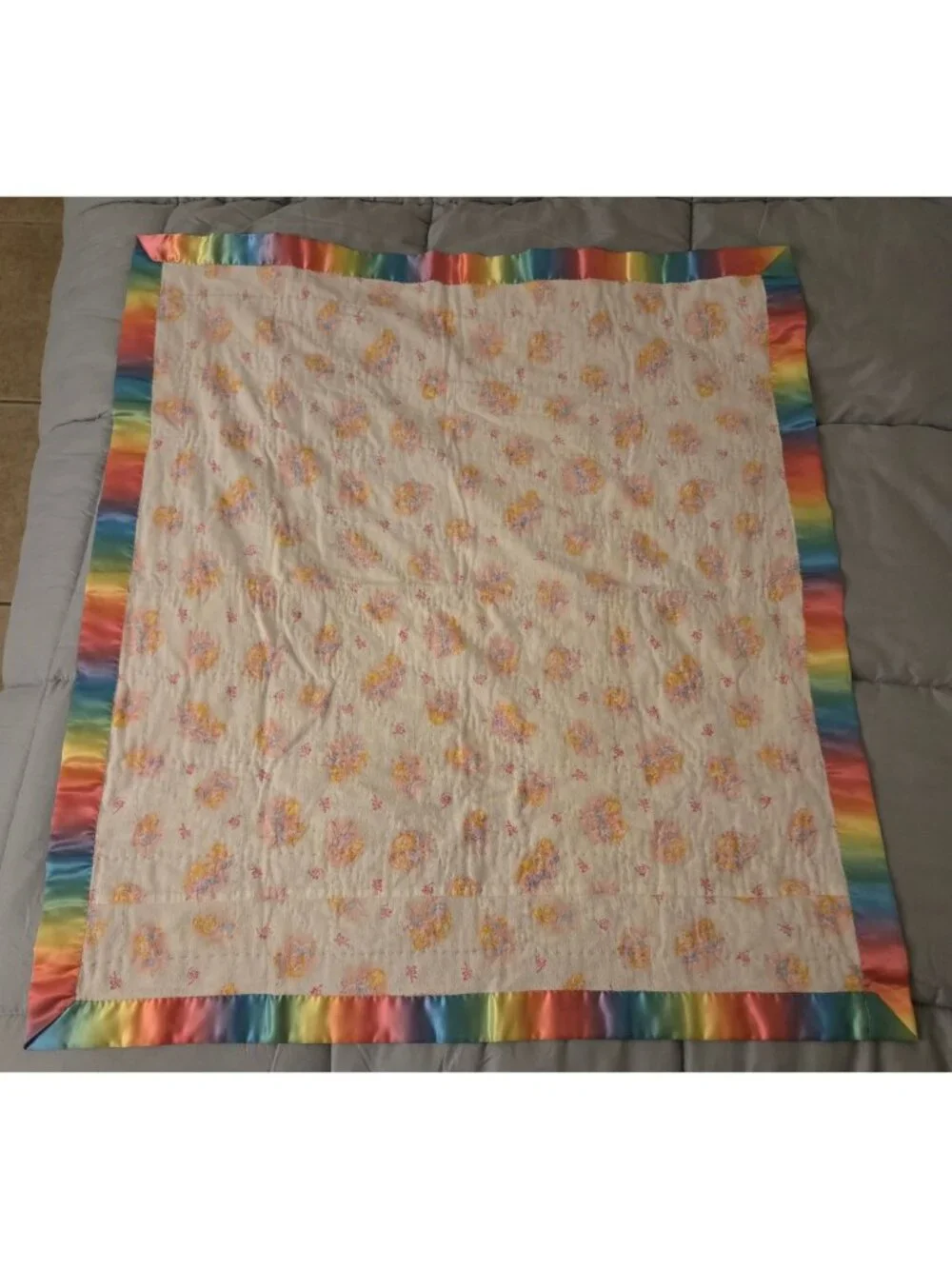 Vintage Handmade Quilted Double Sided Quilt 46x 37 Baby Toddler Bedding